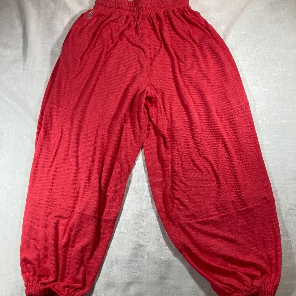 NWOT Free People Movement Harem Pants/Joggers, Bright Fuchsia, Size XS